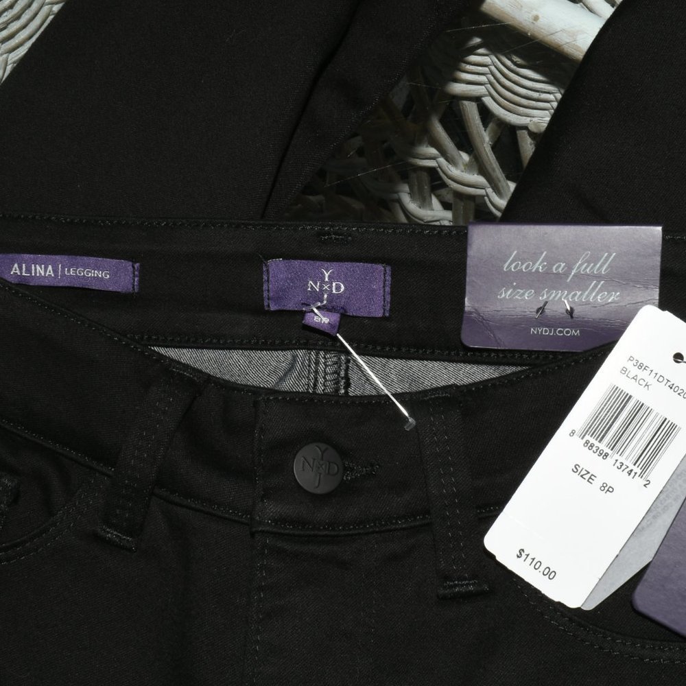 Nydj Super Scuplting Legging  NWT - Picture 4 of 4